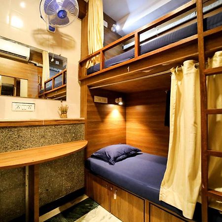 Maple Social Hubz-Hostel Mumbai Dış mekan fotoğraf