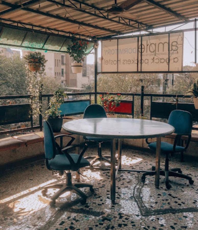 Maple Social Hubz-Hostel Mumbai Dış mekan fotoğraf