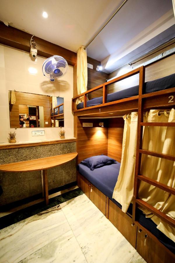 Maple Social Hubz-Hostel Mumbai Dış mekan fotoğraf