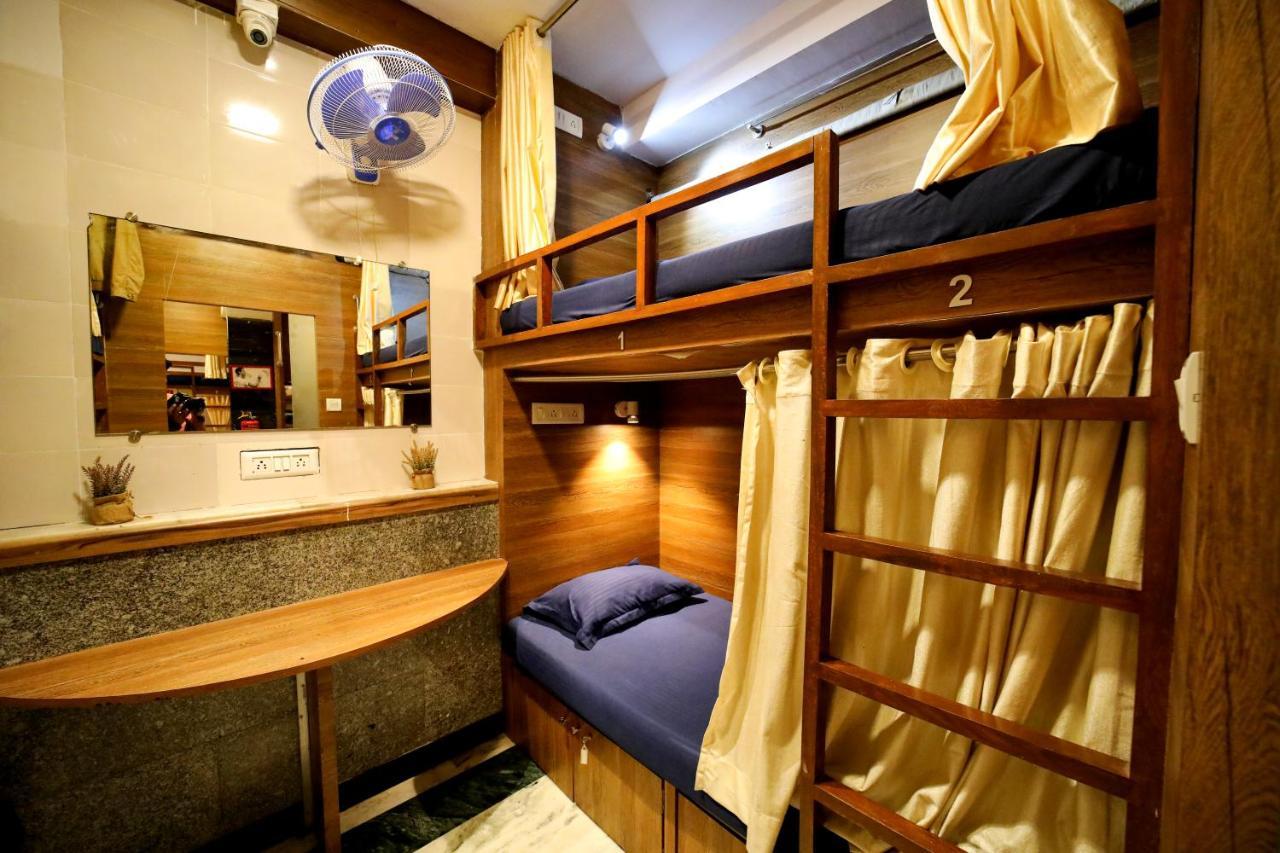 Maple Social Hubz-Hostel Mumbai Dış mekan fotoğraf