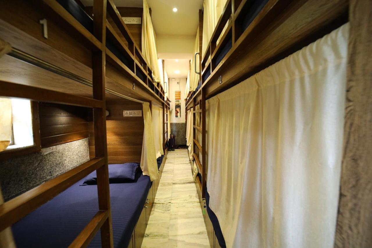 Maple Social Hubz-Hostel Mumbai Dış mekan fotoğraf